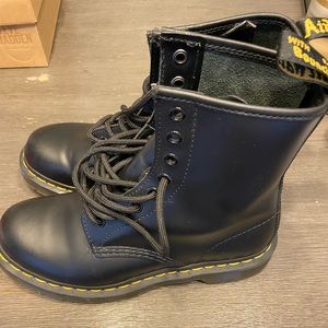 Dr Martens Smooth Leather 1460 Boots